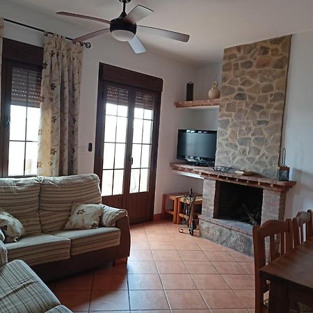 Casa Rural La Fuente Сегура-де-Леон Экстерьер фото