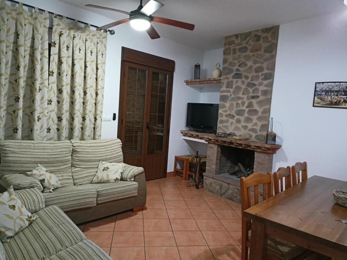 Casa Rural La Fuente Сегура-де-Леон Экстерьер фото